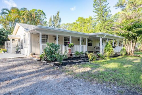 15160 Scotts Pl, LOXAHATCHEE, FL, 33470-4240 | Card Image