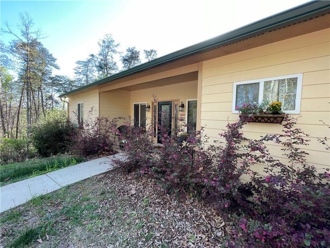 39 Lost Pine Ln, House other with 3 bedrooms, 2 bathrooms and 2 parking in Talking Rock GA | Image 25