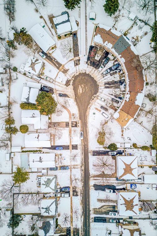 100 Oakdale Dr, Oakville, ON, L6H1J3 | Card Image