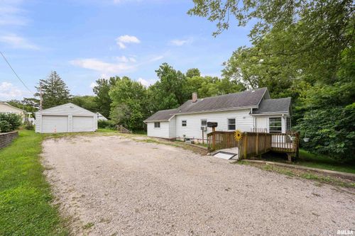 2546 32nd St, Moline, IL, 61265-4914 | Card Image