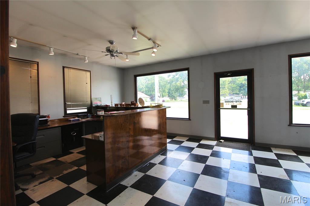 Commercial Sale in New Athens 3