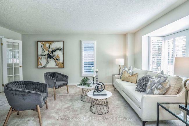 1681 Medallion Crt, House other with 5 bedrooms, 3 bathrooms and 4 parking in Mississauga ON | Image 8