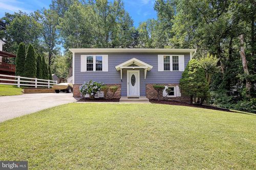 2735 Braeburn Ln, CHESAPEAKE BEACH, MD, 20732-9182 | Card Image