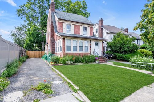 4360 Auburndale Ln, Flushing, NY, 11358-3341 | Card Image