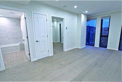 apt-5b-41 44th St, Sunnyside, NY, 11104-2271 | Card Image