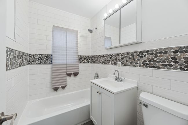 18_Interior | Image 18