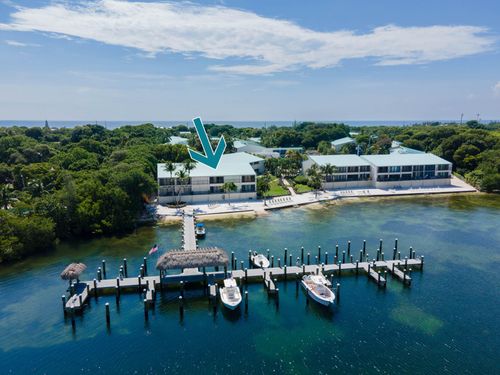 apt-i3-87200 Overseas Hwy, Islamorada, FL, 33036-3103 | Card Image