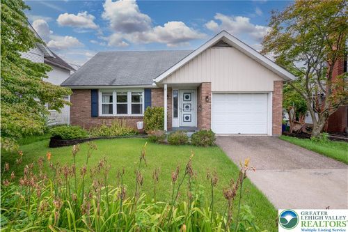 1527 Shipman Street, Bethlehem City, PA, 18018 | Card Image