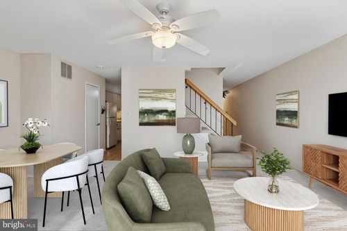 43 Wellington Ave, FLEMINGTON, NJ, 08822-1869 | Card Image