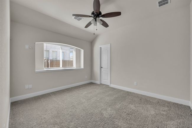 Downstairs bedroom | Image 27