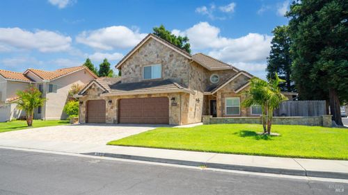 648 Forest Ridge Ln, Vacaville, CA, 95687-7419 | Card Image