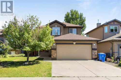 213 Firelight Cres W, Lethbridge, AB, T1J4W1 | Card Image