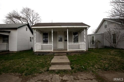 829 Walnut St, Connersville, IN, 47331-1663 | Card Image