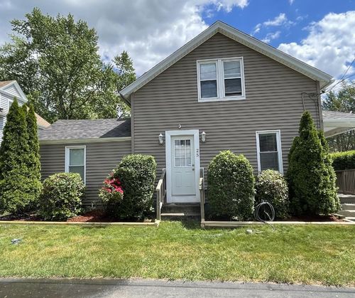 25 Vermont St, Johnston, RI, 02919-4209 | Card Image