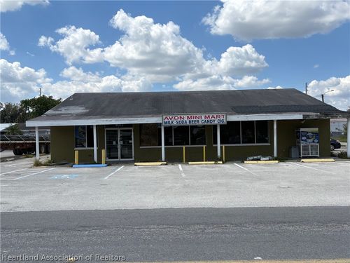 1499 Lake Ave, Avon Park, FL, 33825-2428 | Card Image