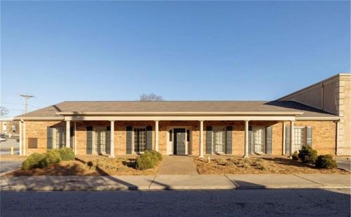 131 E Church St, MONROE, GA, 30655-1601 | Card Image