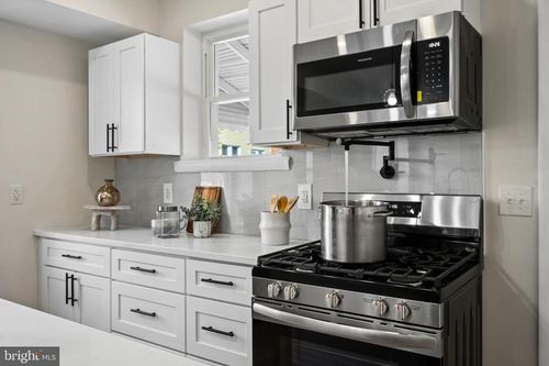 3718 Cranston Ave, BALTIMORE, MD, 21229-2015 | Card Image