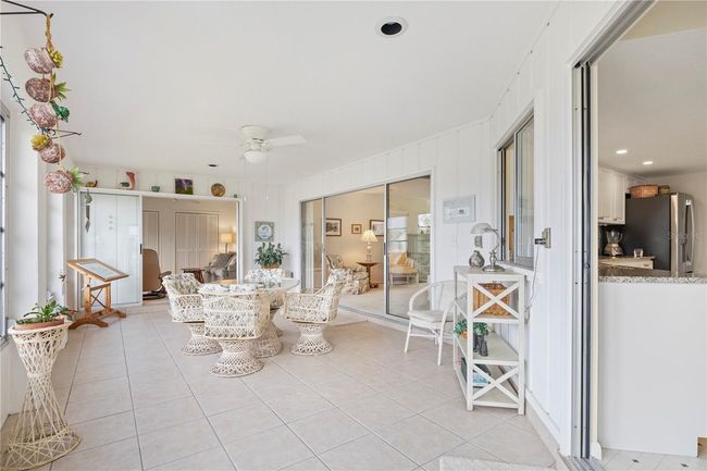 Florida Room | Image 9