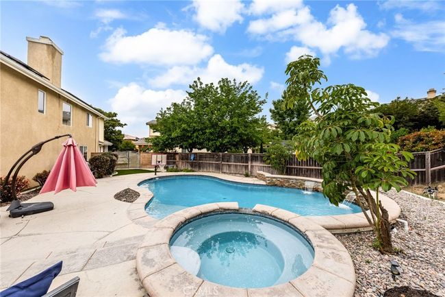 Good Sized Spa that Overlooks the Pool | Image 32