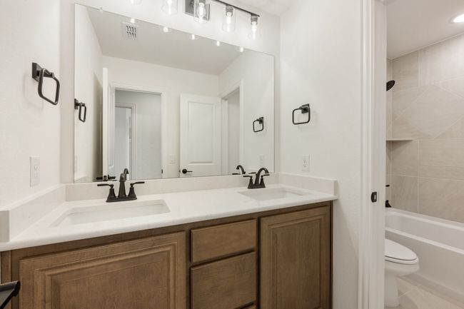 1112 Foxtail Dr, House other with 4 bedrooms, 3 bathrooms and null parking in Justin TX | Image 24