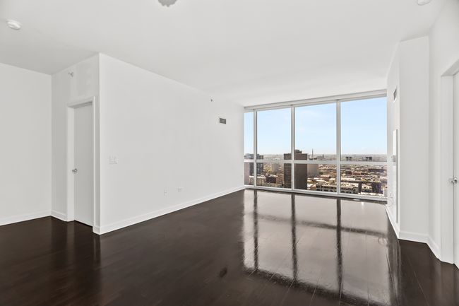 UNIT-2712 - 1901 S Calumet Ave, Condo with 2 bedrooms, 2 bathrooms and 1 parking in Chicago IL | Image 4