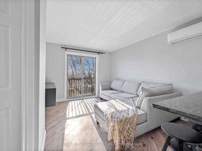 312 - 28 Victoria Ave N, Condo with 2 bedrooms, 1 bathrooms and 1 parking in Hamilton ON | Image 7