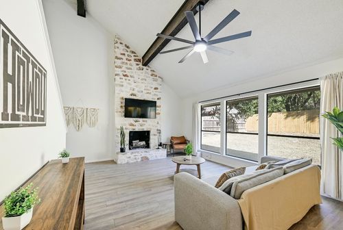 7107 Teaberry Dr, Austin, TX, 78745-6434 | Card Image