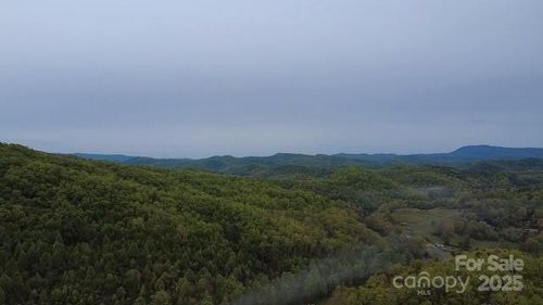 27 Sweetwater Ridge Rd, Balsam Grove, NC, 28708 | Card Image