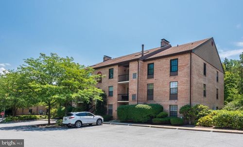 22-322 Washington Pl, CHESTERBROOK, PA, 19087-5866 | Card Image