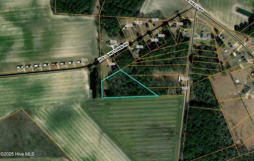 1 Hollandtown Rd, Salemburg, NC, 28385-8758 | Card Image