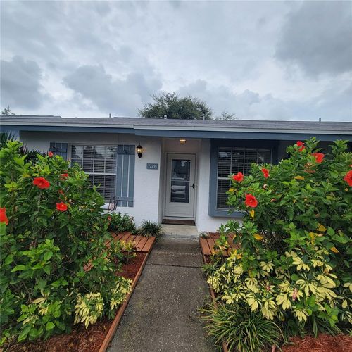 7229 Parkside Villas Dr, ST PETERSBURG, FL, 33709-1386 | Card Image