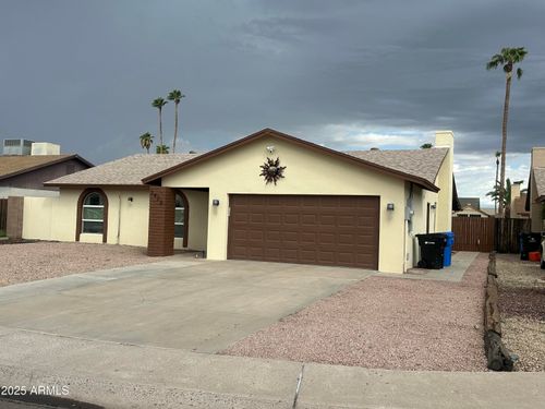 3926 W Sahuaro Dr, Phoenix, AZ, 85029-3918 | Card Image
