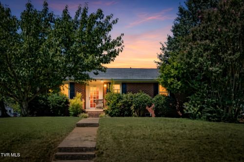 1100 Wateree St, Kingsport, TN, 37660-4548 | Card Image