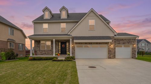 52409 Monaco Dr, Macomb, MI, 48042 | Card Image
