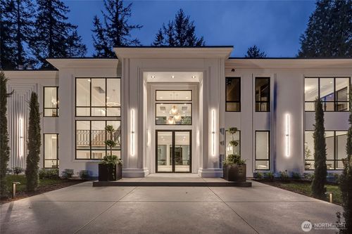 2837 Evergreen Point Rd, Medina, WA, 98039-1524 | Card Image