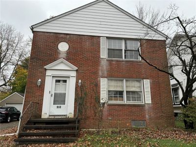 Welcome to 960 Amelia Ave! View of front of duplex | Image 1