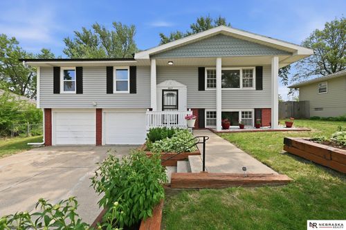 4417 N 94 Street, Omaha, NE, 68134 | Card Image