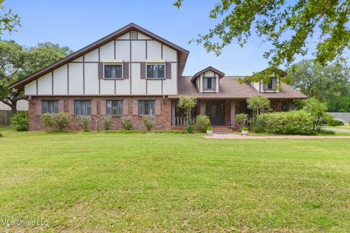20030 Pineville Rd, Long Beach, MS, 39560-3352 | Card Image