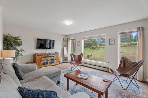 15741 Forest View Rd, Manchester, CA, 95459-8964 | Card Image