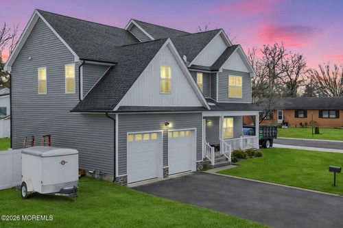 751 Leeward Ave, Beachwood, NJ, 08722-2523 | Card Image