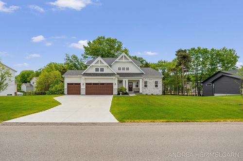 3090 Thornbury Dr, Holland, MI, 49424-1109 | Card Image