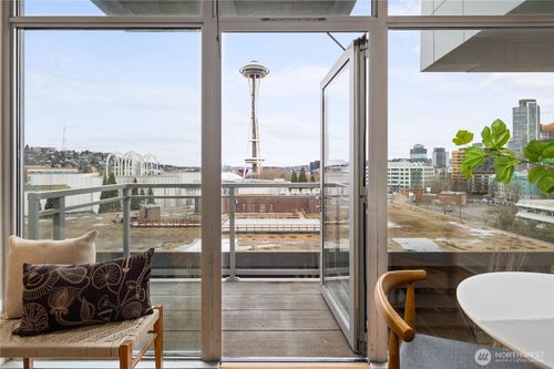 unit-1112-2911 2nd Ave, Seattle, WA, 98121-3056 | Card Image