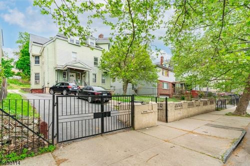 464 Summer Ave, Newark, NJ, 07104-3773 | Card Image
