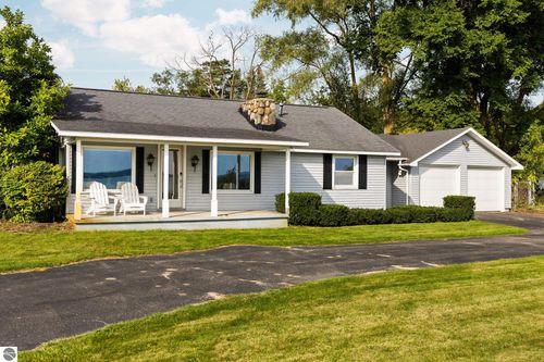 12086 S West Bay Shore Dr, Traverse City, MI, 49684-5260 | Card Image
