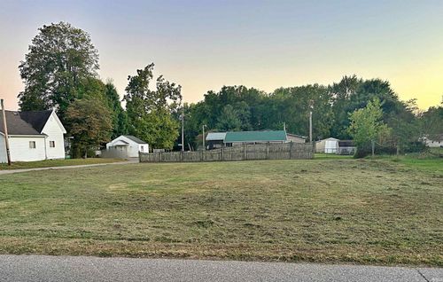 1001 Maxwell Ave, Washington, IN, 47501-9731 | Card Image