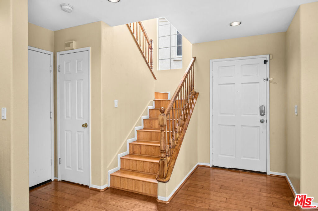 Residential Lease in Santa Clarita 3
