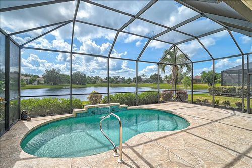 14326 Stirling Dr, LAKEWOOD RANCH, FL, 34202-5701 | Card Image