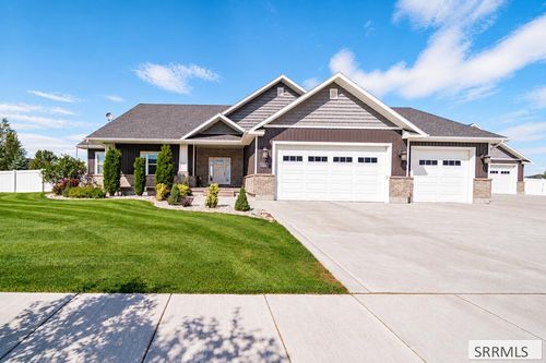 2141 E Cedar Point Ln, Idaho Falls, ID, 83401-5156 | Card Image