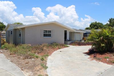 3314 Columbus Drive, House other with 3 bedrooms, 2 bathrooms and null parking in Holiday FL | Image 2