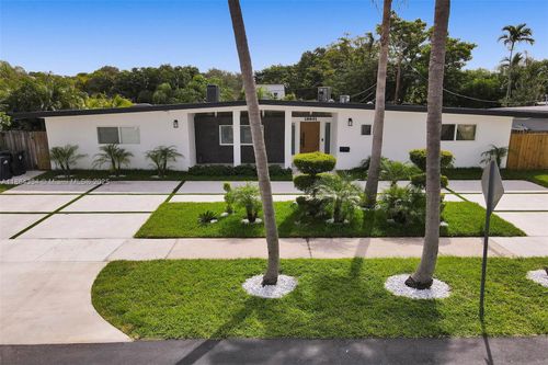 18891 Ne 20th Ct, North Miami Beach, FL, 33179-4328 | Card Image